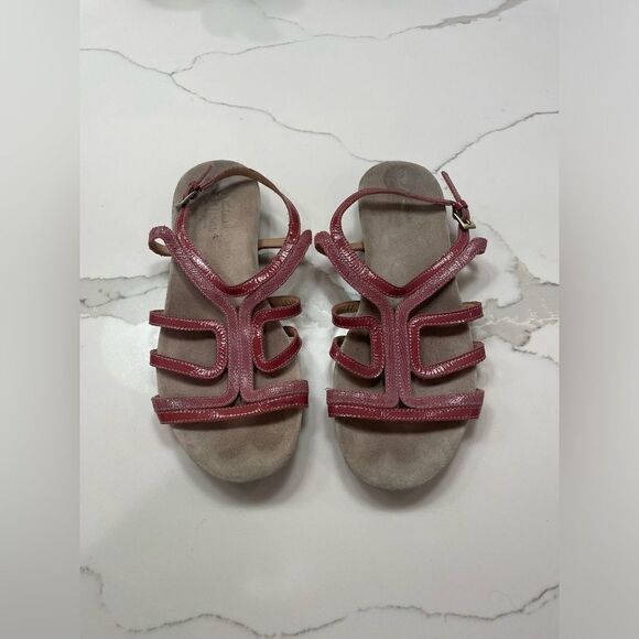 Clarks Pink flat sandals size 7 - Picture 4 of 4